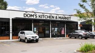 Dom's Kitchen & Market, Lincoln Park