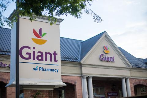 Giant Food and Pharmacy Main Images