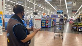 Walmart Grabs More Grocery Share in Q4