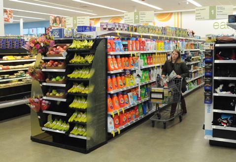 Walgreens grocery aisle